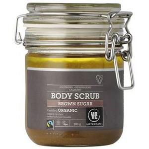 Urtekram Brown Sugar Body Scrub är en skonsam, effektiv kroppsskrubb med ekologiskt, Fairtrade rörsocker och vårdande oljor från mandel-, jojoba- och broccolifrö Med24.se