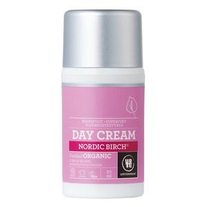 Urtekram Nordic Birch Day Cream innehåller en kombination av ekologiska oljor och intensivt fuktgivande ingredienser som återuppbygger och stärker din hud Med24.se