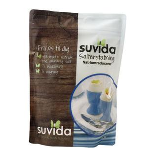 I Suvidas saltersättning är natriumhalten halverad med 50% jämfört med vanligt salt.