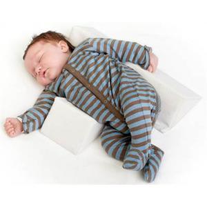 DeltaBaby sidokilkudde, även kallad Babysleep, håller barnet säkert och stabilt på sidan. Kudden är speciellt utformad för barn med ökad risk att utveckla