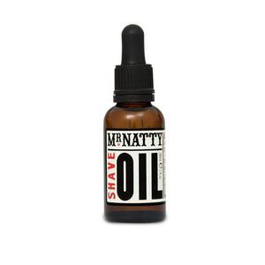 Mr Natty's Shave Oil ger huden fukt och säkerställer att rakhyveln glider lätt, så att du får en nära rakning.