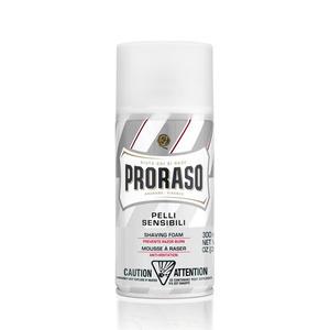 Proraso Rakskum med Aloe & Green Tea är ett superläckert raklödder med en aloe vera och grönt te.