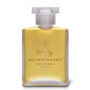 Aromaterapi Associates Revive Evening Bath & Shower Oil har en läcker doft och är perfekt för användning på kvällen när du behöver leva upp lite.