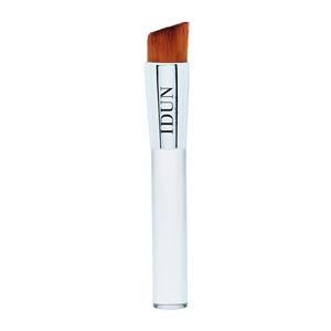 Idun Liquid Foundation Brush är en borste speciellt designad för flytande foundation.