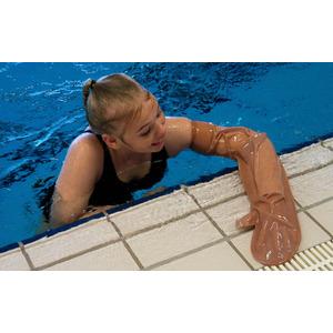bada med gipsad arm bada med gipsad arm