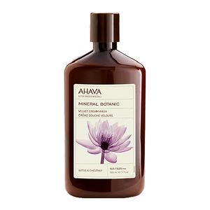 Ahava Mineral Botanic Cream Wash Lotus & Chestnut är en fuktgivande kräm som rengör huden utan att torka ut.