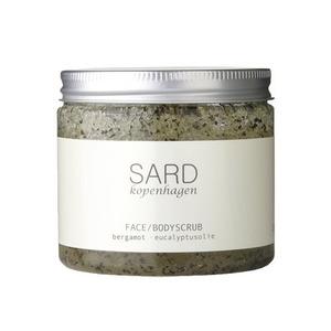 SARD Face / Body Scrub Bergamott Eukalyptusolja avlägsnar döda hudceller och samtidigt ökas blodcirkulationen.