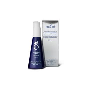 Herôme Anti Age Hand Cream med Retinol bleker pigmentering och skyddar huden från skadlig exponering av ljus.