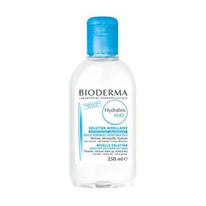 Bioderma Hydrabio H2O är en rengöringsvätska som både rengör, tar bort make-up och stimulerar hudens fuktnivå