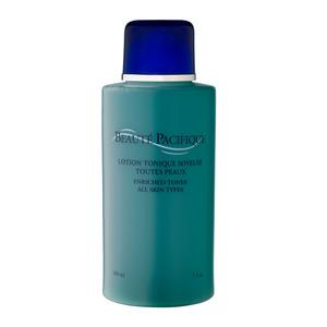 Den milda Beauté Pacifique skintonic reducerar effektivt överskottstalg och lämnar huden ren och fräsch Med24.se