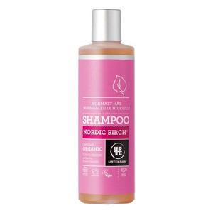 Urtekram Nordic Birch Shampoo innehåller bland annat extrakt från valnöt- och björkblad som stärker håret Med24.se