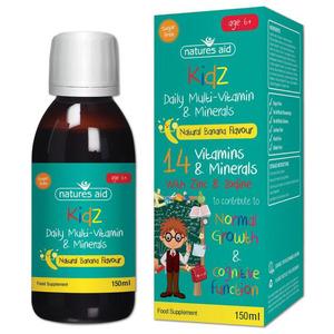 Dagligt multivitamin- och mineraltillskott i flytande form för barn - 14 olika vitaminer och mineraler som bidrar till utveckling av normal tillväxt Med24.se