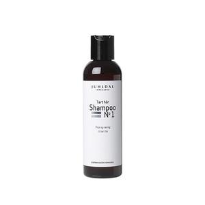 Juhldal Shampoo No 1 är speciellt framställt för vård av torrt hår och hårbotten - UV-filter skyddar håret från solens strålar Med24.se