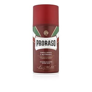 Proraso Raklödder med sandelträ är ett extra närande raklödder. Mycket bra för kraftig stubb.