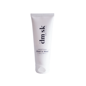 DM Skincare Peel'n Heal Hand Cream tar hand om torra och irriterade händer Med24.se